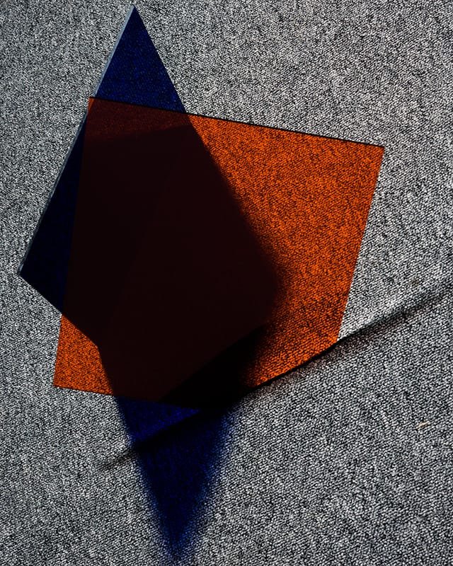 Objektiv Grey Carpet, Objektiv: Josef Albers, Oran Hoffmann', 2014, Tel Aviv Museum of Art